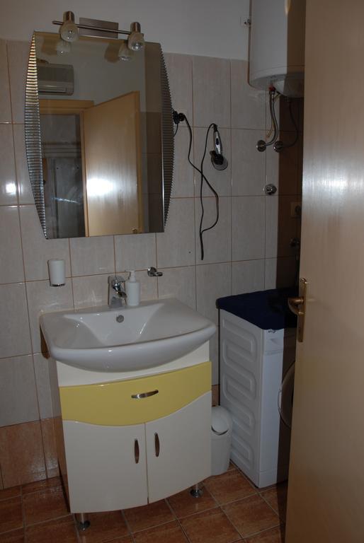 Apartment Tin セニ エクステリア 写真